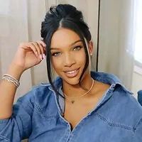 Adriana Lately Lately