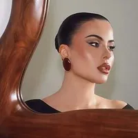 Amra Olević Reyes