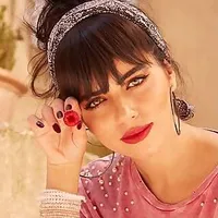 ‎Azza Zarour ‎