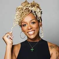 Courtney Elzy