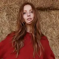 Elle Dowling