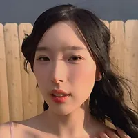Elle Lee