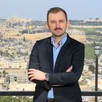 Hananya Naftali