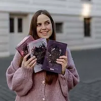 Julia Kuhn