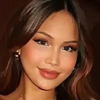 Lexie Eve