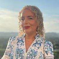 Liz Shamooni