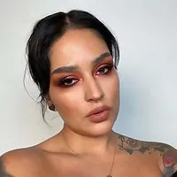 Lora Arellano
