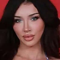 Molly Eskam