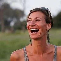 Nicole Apelian