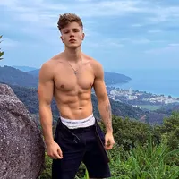 Benjamin Hilton