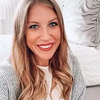 Sarah Knott