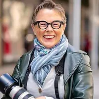 Susan M Lang