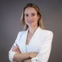 Beatriz Recari