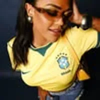 Camila Loures