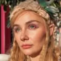 Clare Bowen