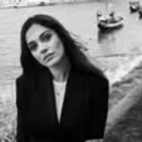Nilam Farooq