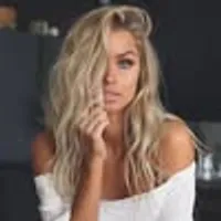 Renae Ayris