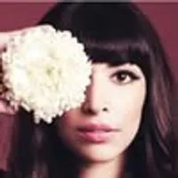 Hannah Simone